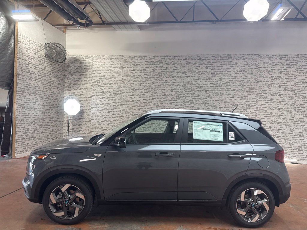 New 2026 Hyundai Venue SEL FWD image 4