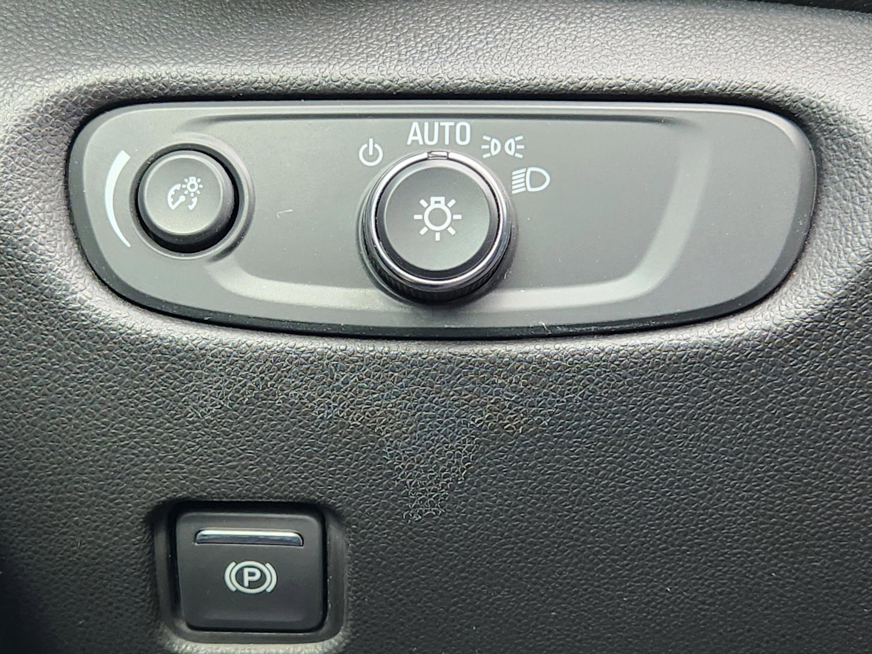 Used 2019 Chevrolet Blazer RS AWD/4WD image 23