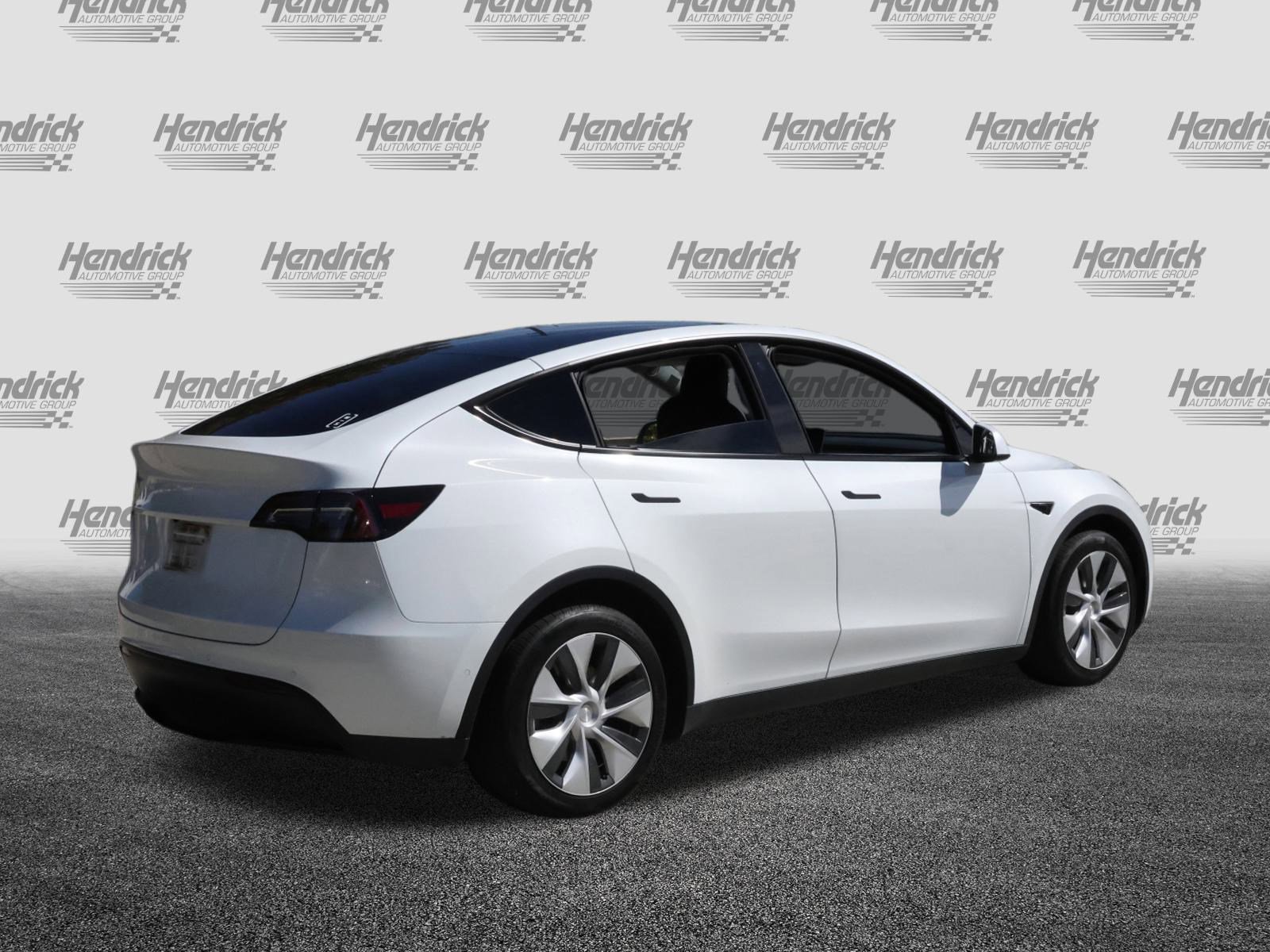 Used 2021 Tesla Model Y Long Range image 9