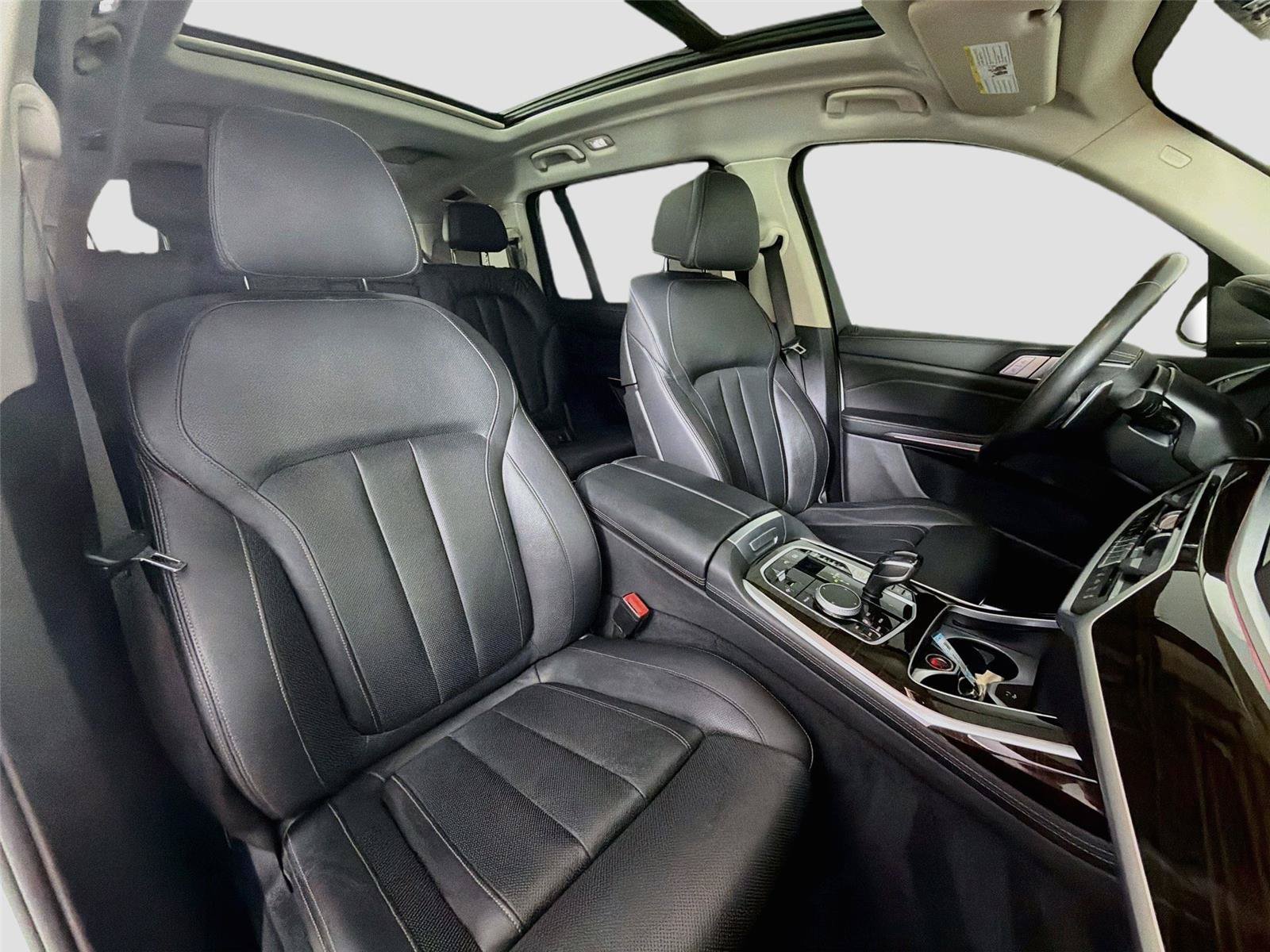 Used 2020 BMW X7 xDrive40i w/ Premium Package AWD/4WD image 29