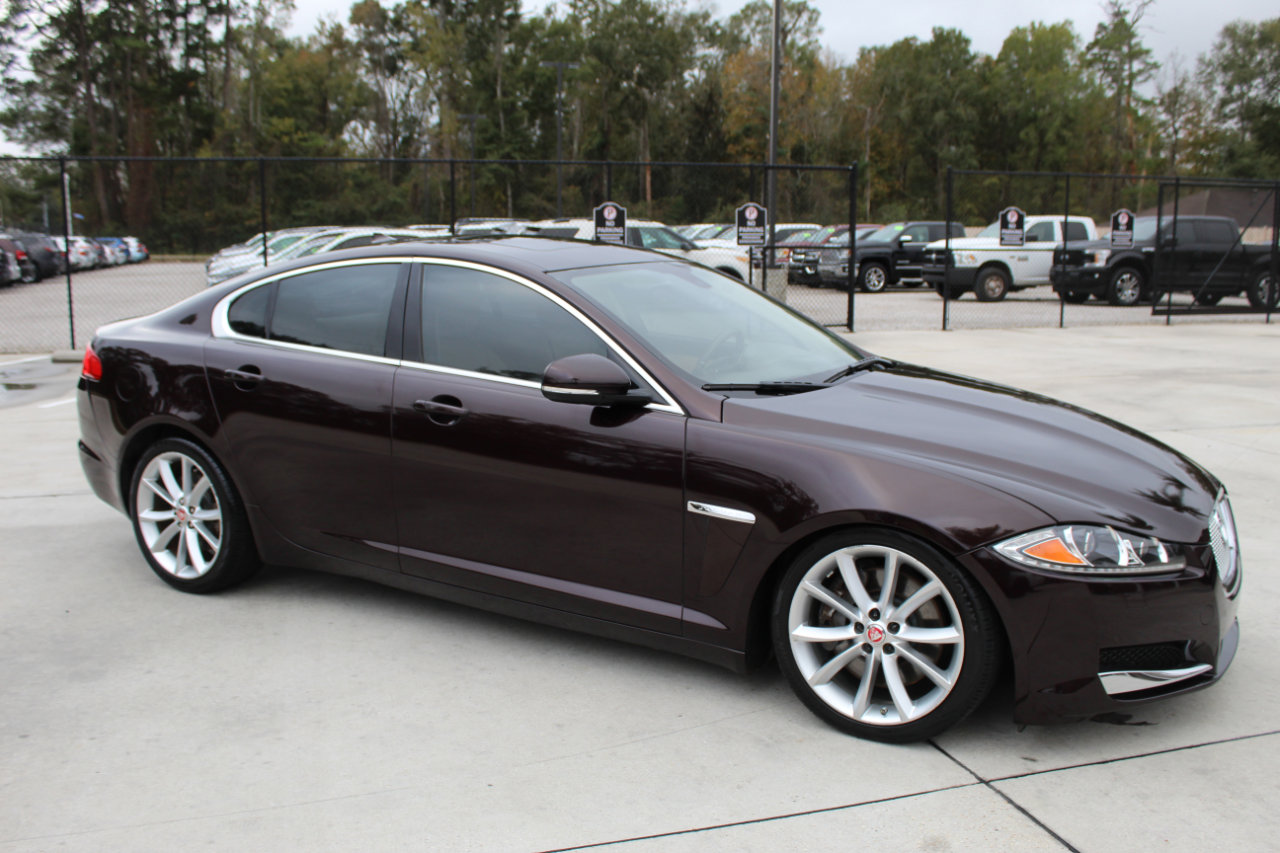 Used 2015 Jaguar XF Portfolio image 23