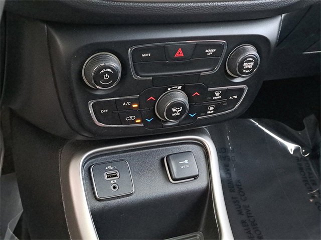 Used 2021 Jeep Compass 80th Special Edition image 29