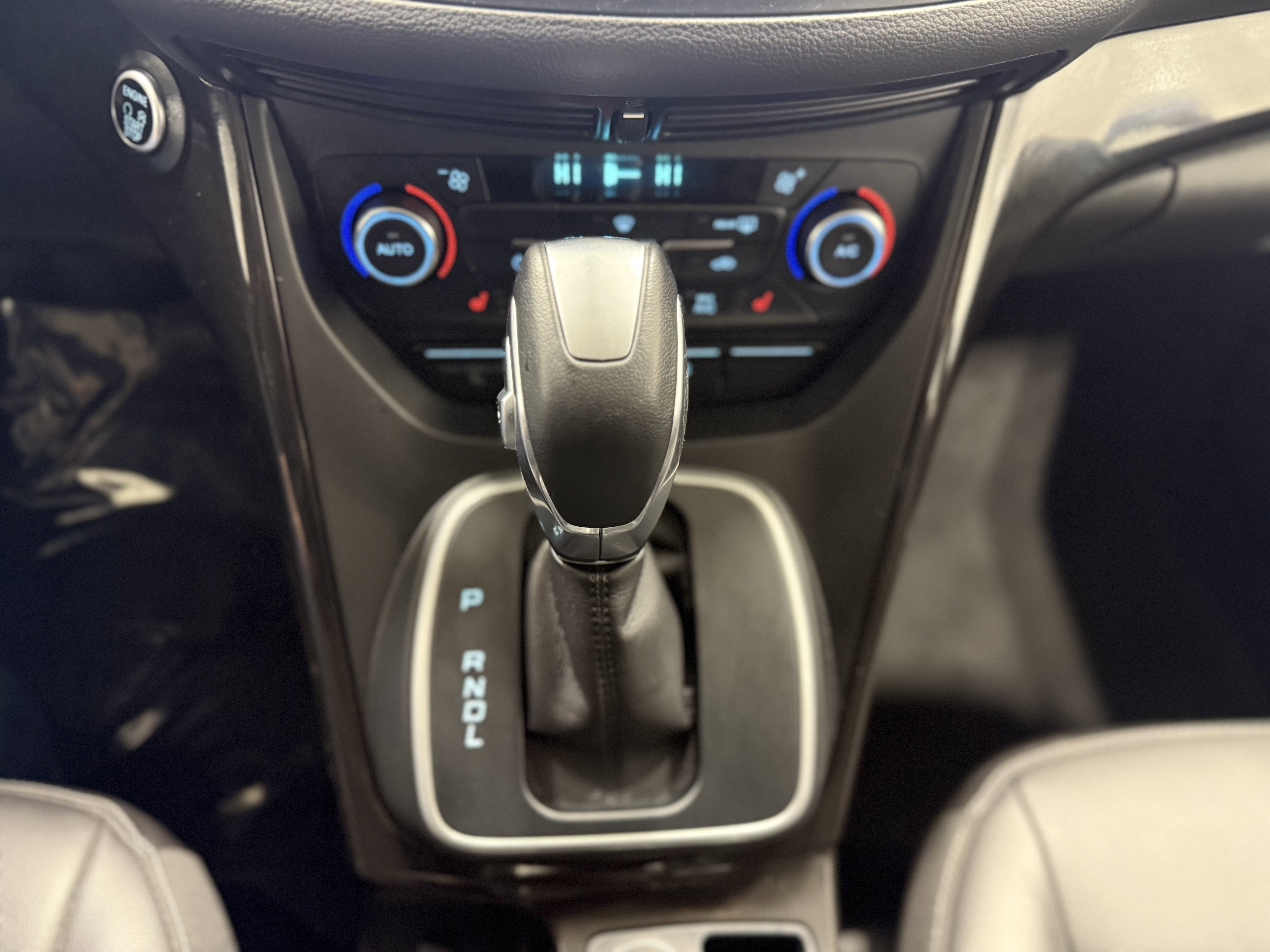 Used 2017 Ford C-MAX Energi Titanium image 20