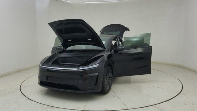 Used 2026 Tesla Model Y Long Range image 71