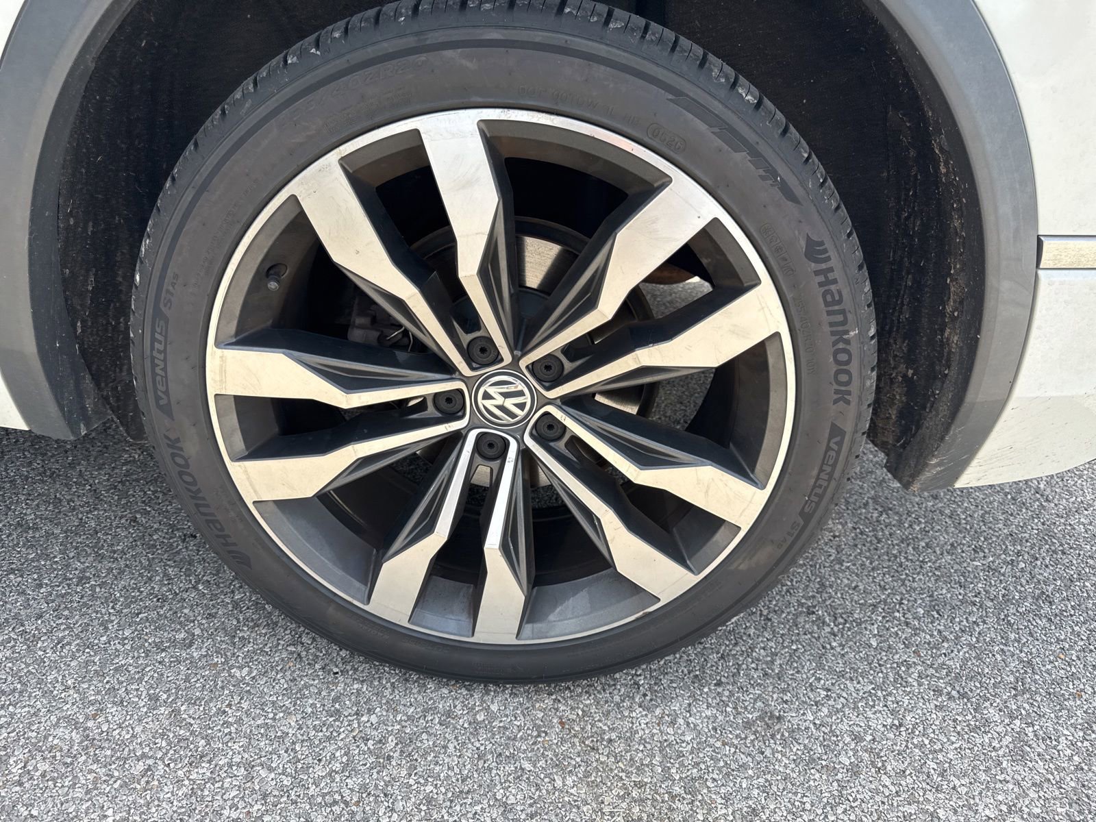 Used 2019 Volkswagen Tiguan SEL Premium R-Line AWD/4WD image 5