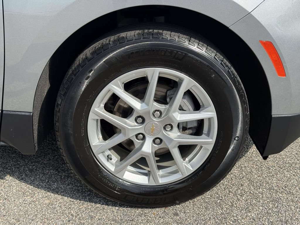 Used 2024 Chevrolet Equinox LT FWD image 27