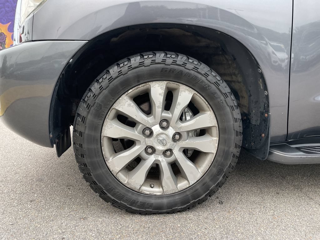 Used 2014 Toyota Sequoia Limited AWD/4WD image 9