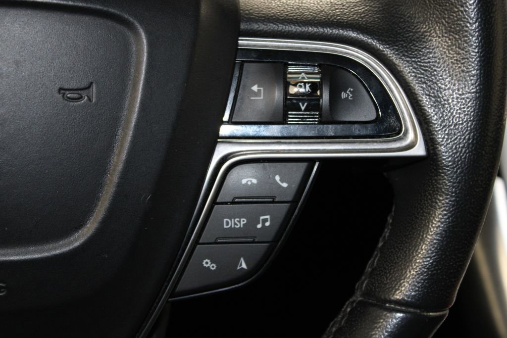 Used 2020 Lincoln Nautilus FWD image 39