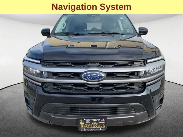 Used 2024 Ford Expedition Max XLT image 4