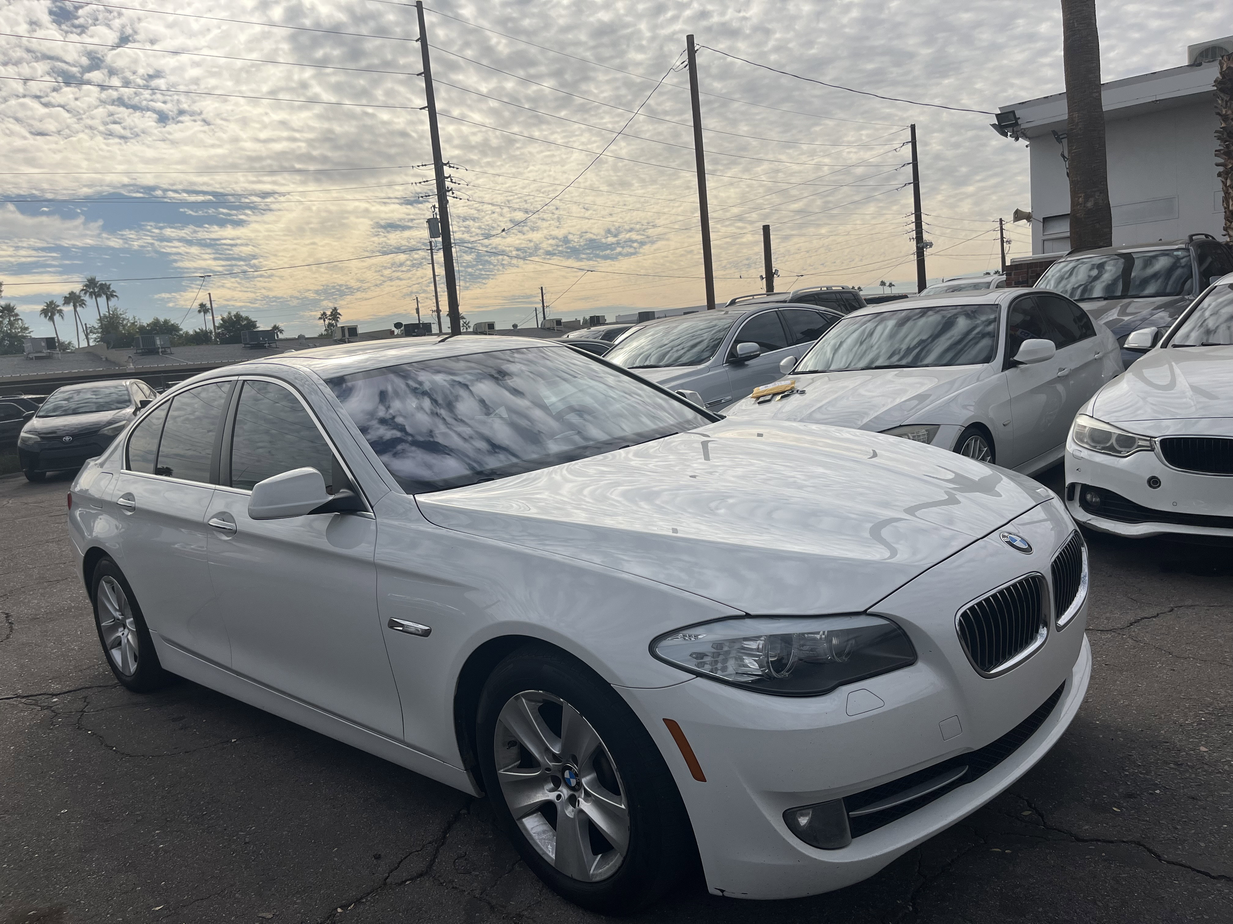 Used 2013 BMW 528i Sedan RWD image 1