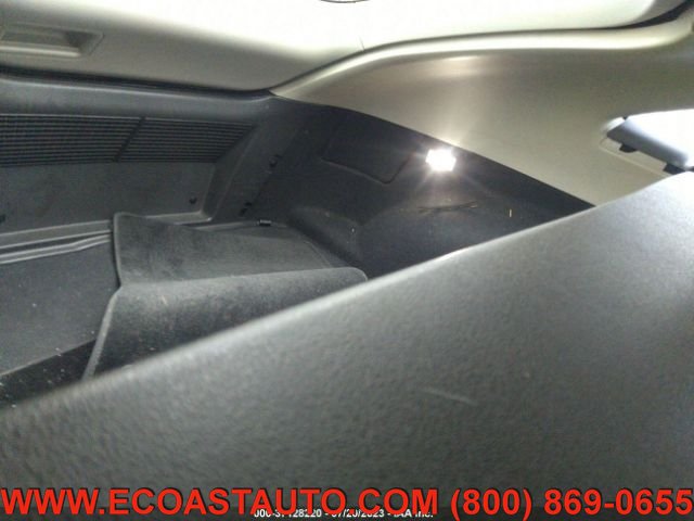 Used 2005 Chrysler Crossfire Limited RWD image 9
