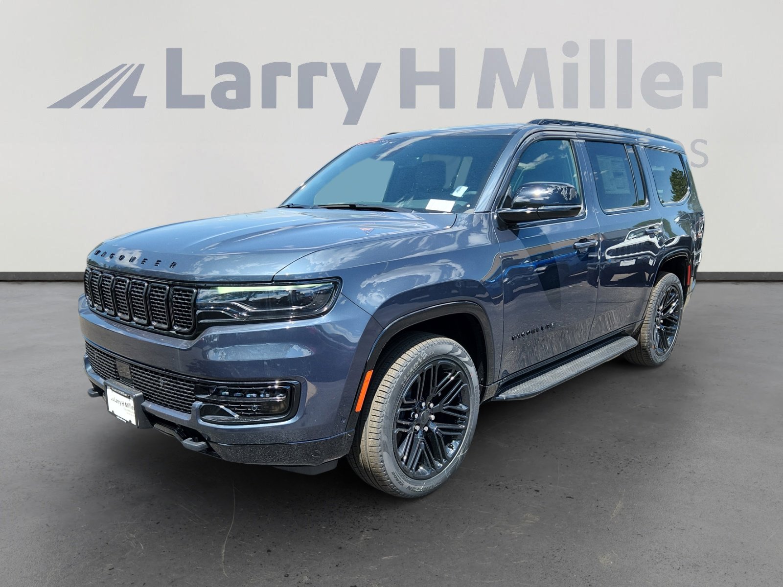 New 2025 Jeep Wagoneer Series II w/ HD Trailer Tow Package image 1