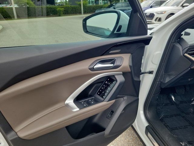 Certified 2025 Audi Q5 Premium Plus w/ Premium Plus AWD/4WD image 18
