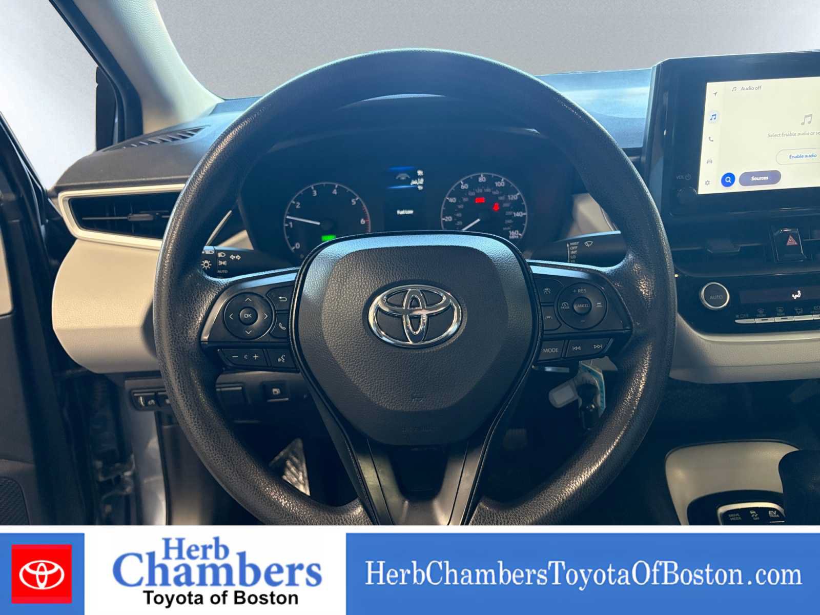 Used 2025 Toyota Corolla LE AWD/4WD image 15