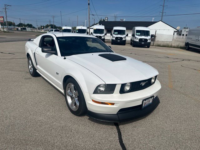 Used 2008 Ford Mustang GT Premium RWD image 5