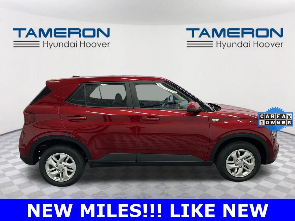 Used 2026 Hyundai Venue SE image 6
