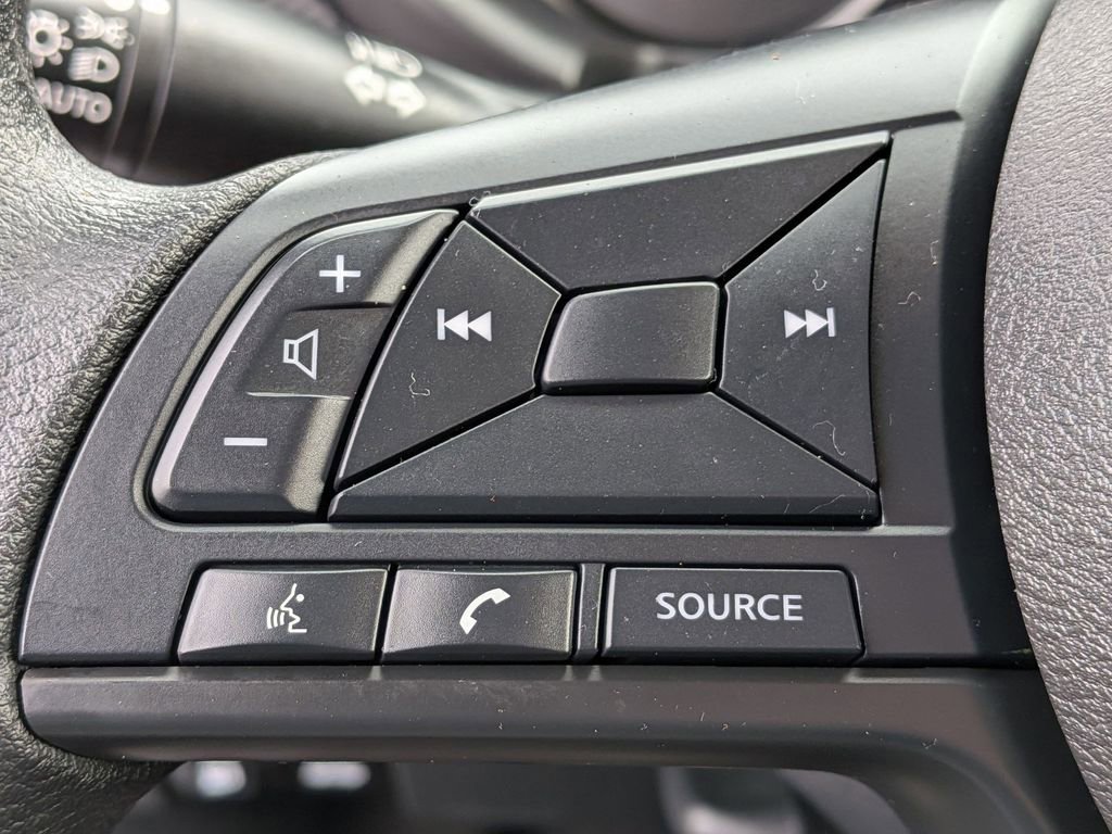 Used 2025 Nissan Kicks Play S image 13