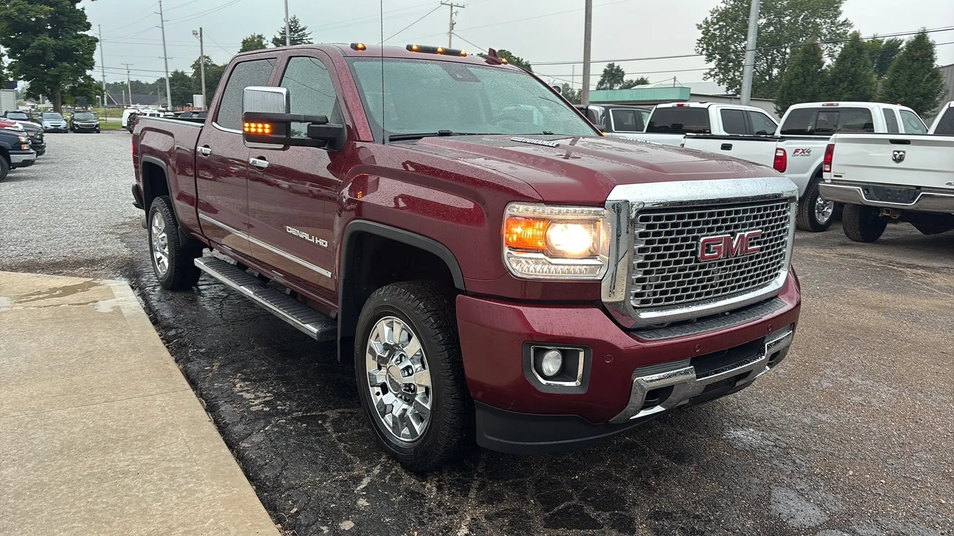 Used 2015 GMC Sierra 2500 Denali w/ Duramax Plus Package AWD/4WD image 12