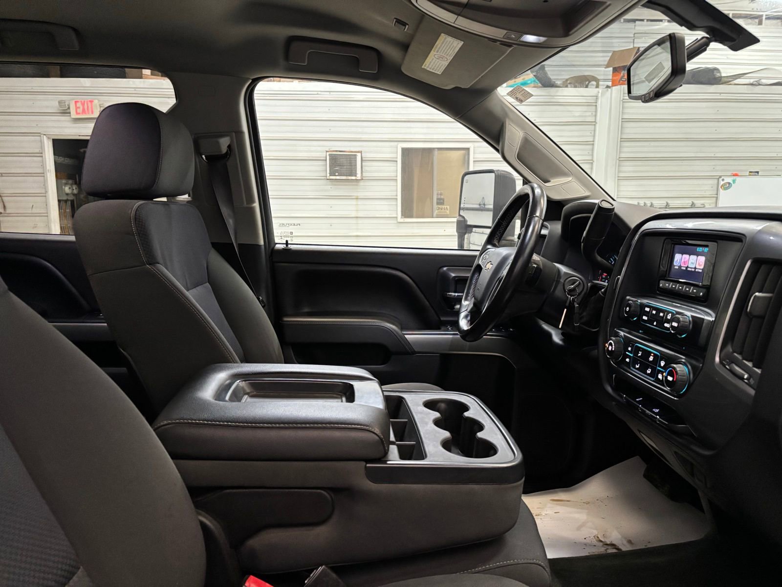 Used 2015 Chevrolet Silverado 2500 LT image 24