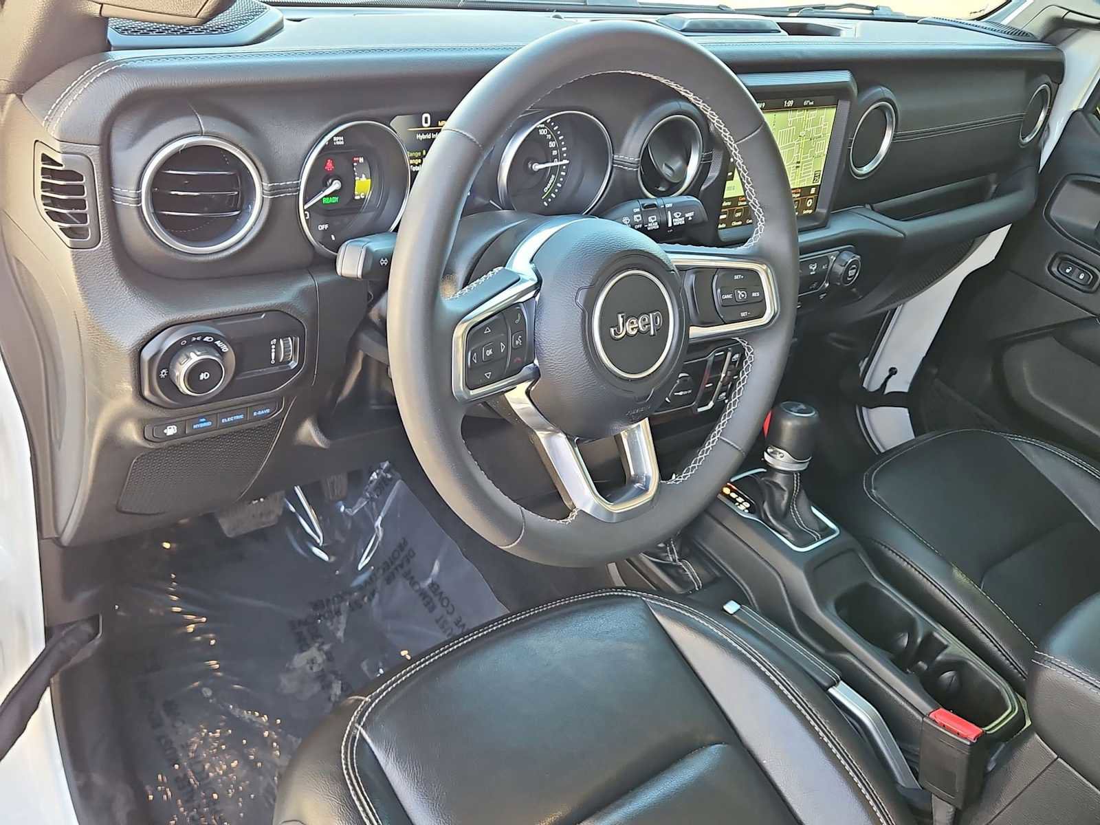 Used 2023 Jeep Wrangler Sahara image 10