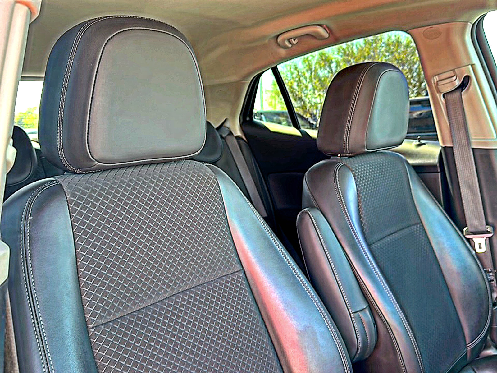 Used 2022 Buick Encore Preferred w/ Safety Package AWD/4WD image 25