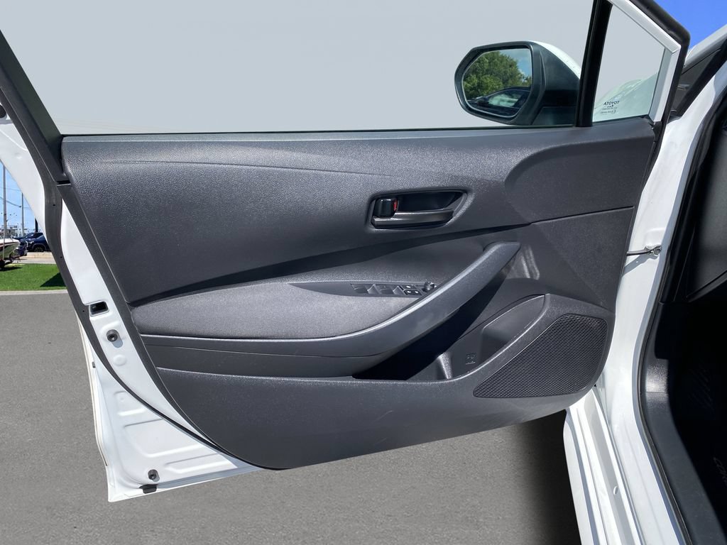 Used 2024 Toyota Corolla LE FWD image 15