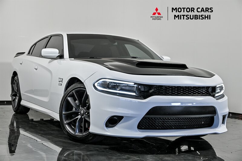 Used 2019 Dodge Charger Scat Pack RWD image 1