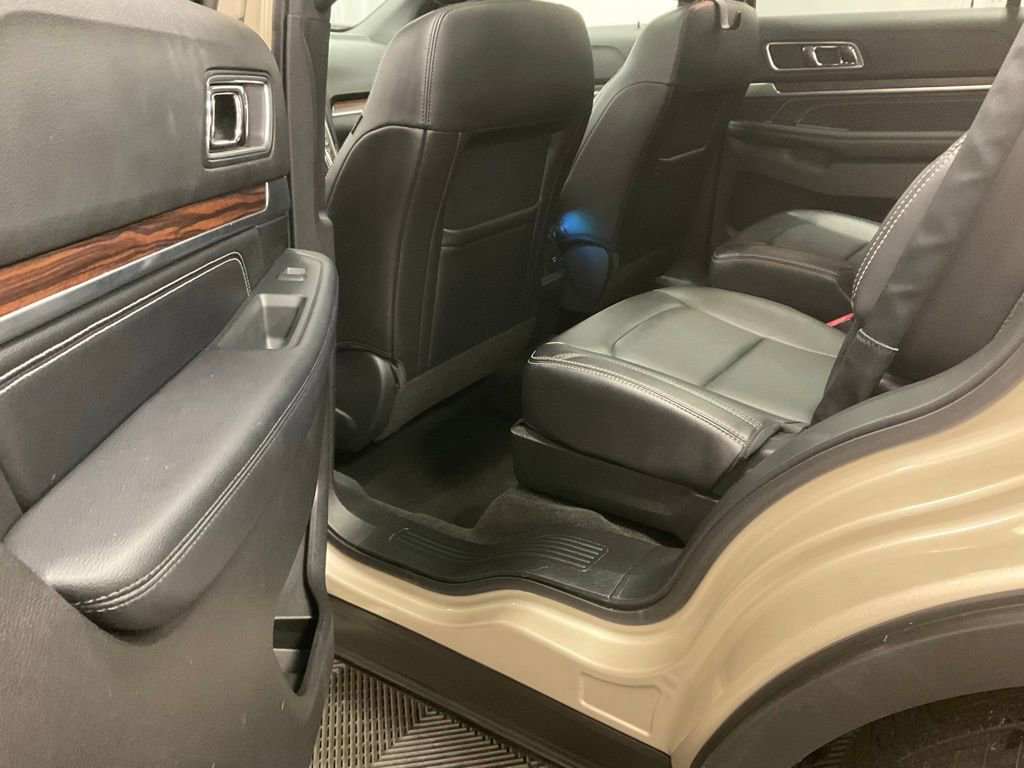 Used 2017 Ford Explorer Limited w/ Equipment Group 301A image 27