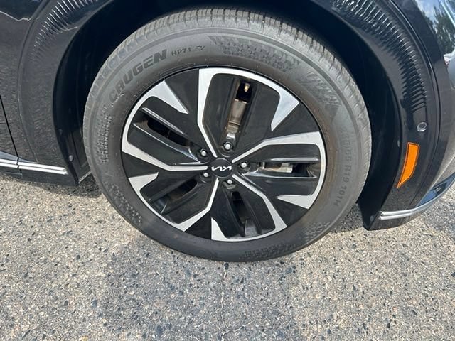 Certified 2023 Kia EV6 Wind w/ Wind Technology Package RWD image 2