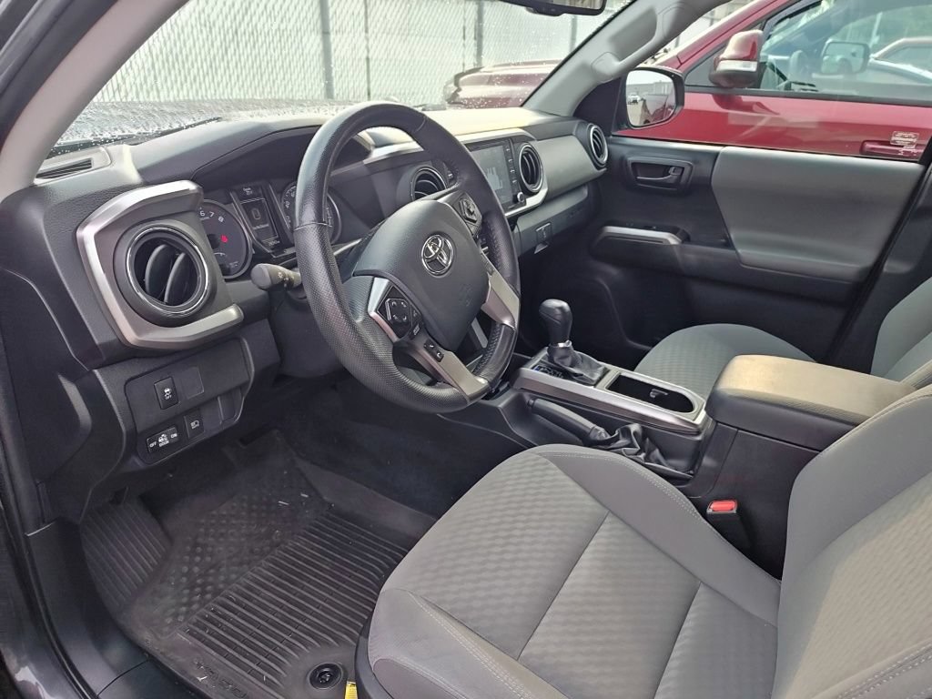 Used 2023 Toyota Tacoma SR5 AWD/4WD image 9