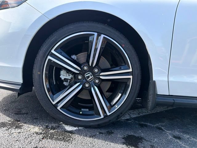Used 2024 Honda Accord Sport image 10