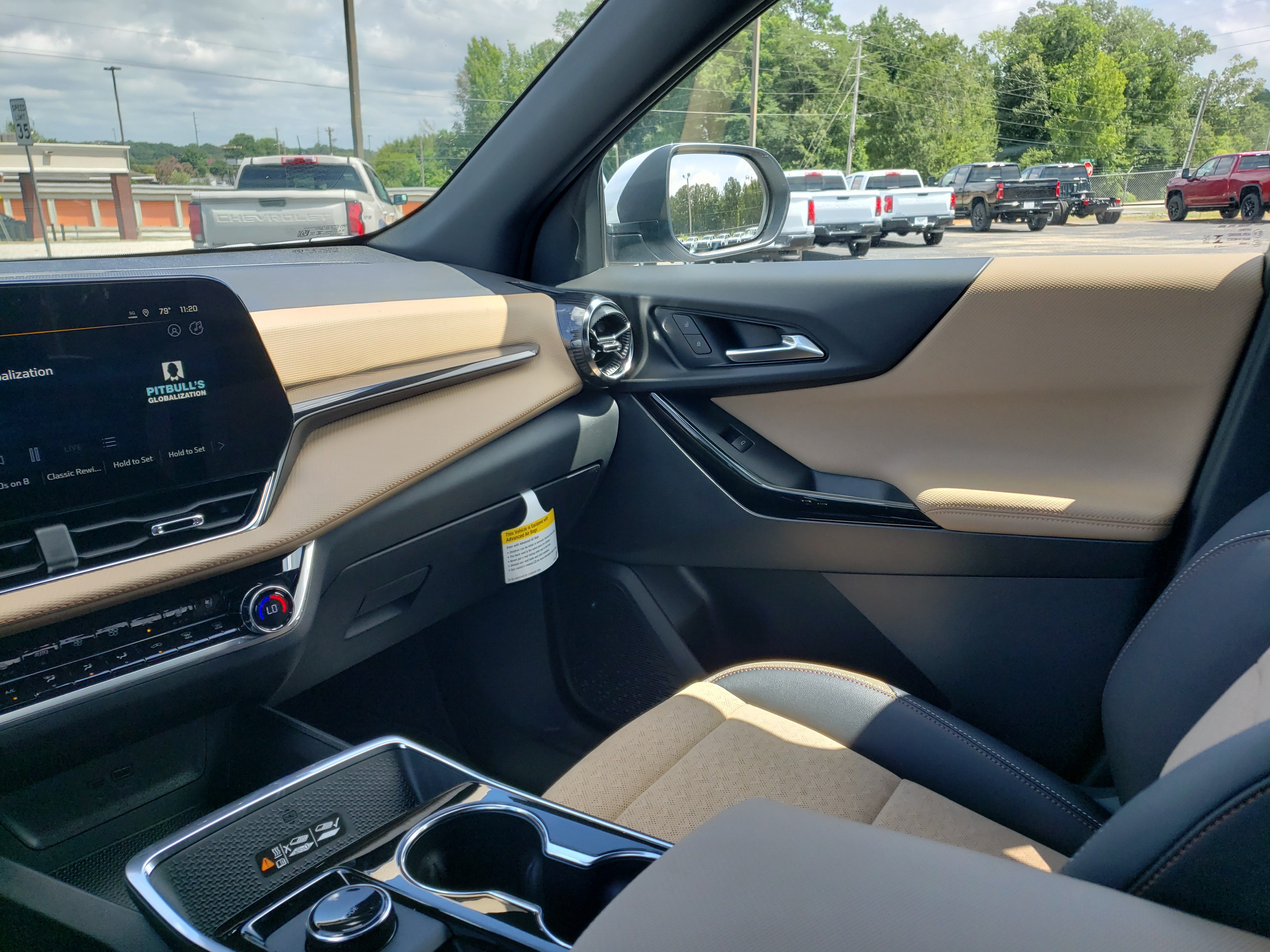 New 2026 Chevrolet Equinox ACTIV w/ Convenience Package III FWD image 21