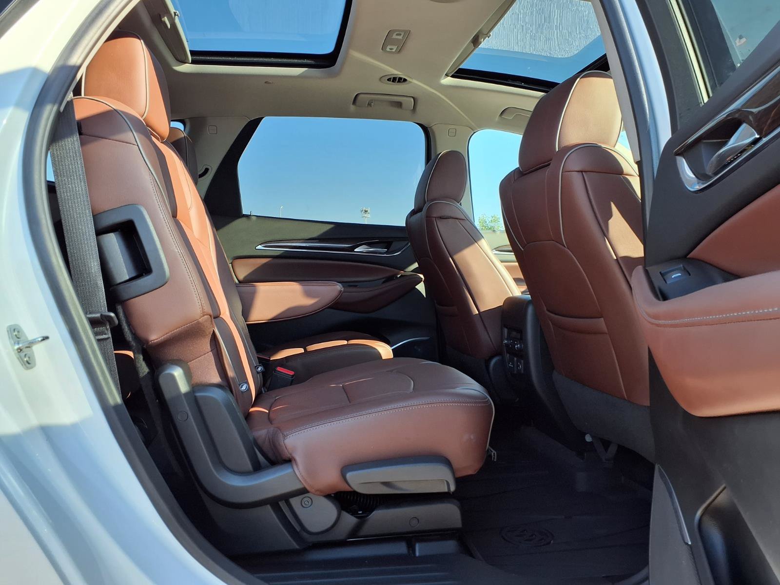 Used 2020 Buick Enclave Avenir w/ Avenir Technology Package AWD/4WD image 30