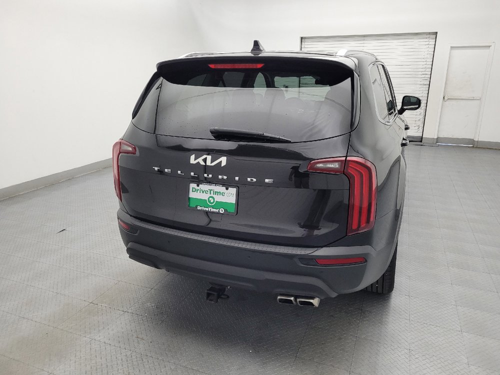 Used 2022 Kia Telluride EX w/ EX Premium Package FWD image 7