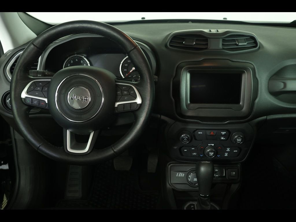 Used 2021 Jeep Renegade Latitude w/ Convenience Group image 16