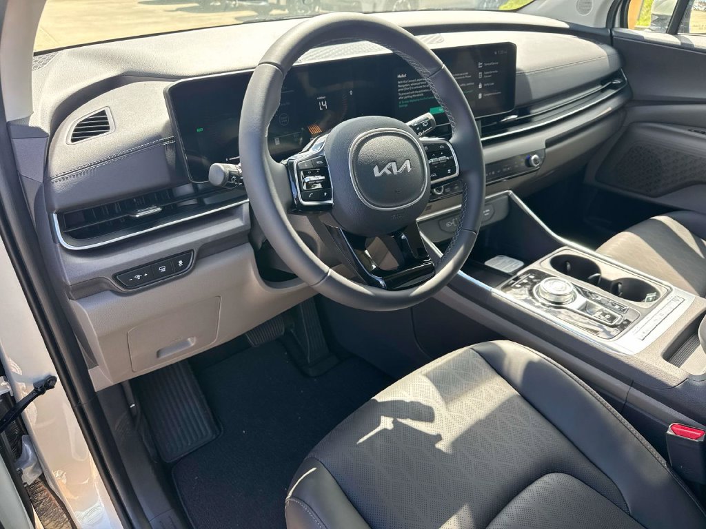 New 2026 Kia Carnival EX FWD image 21