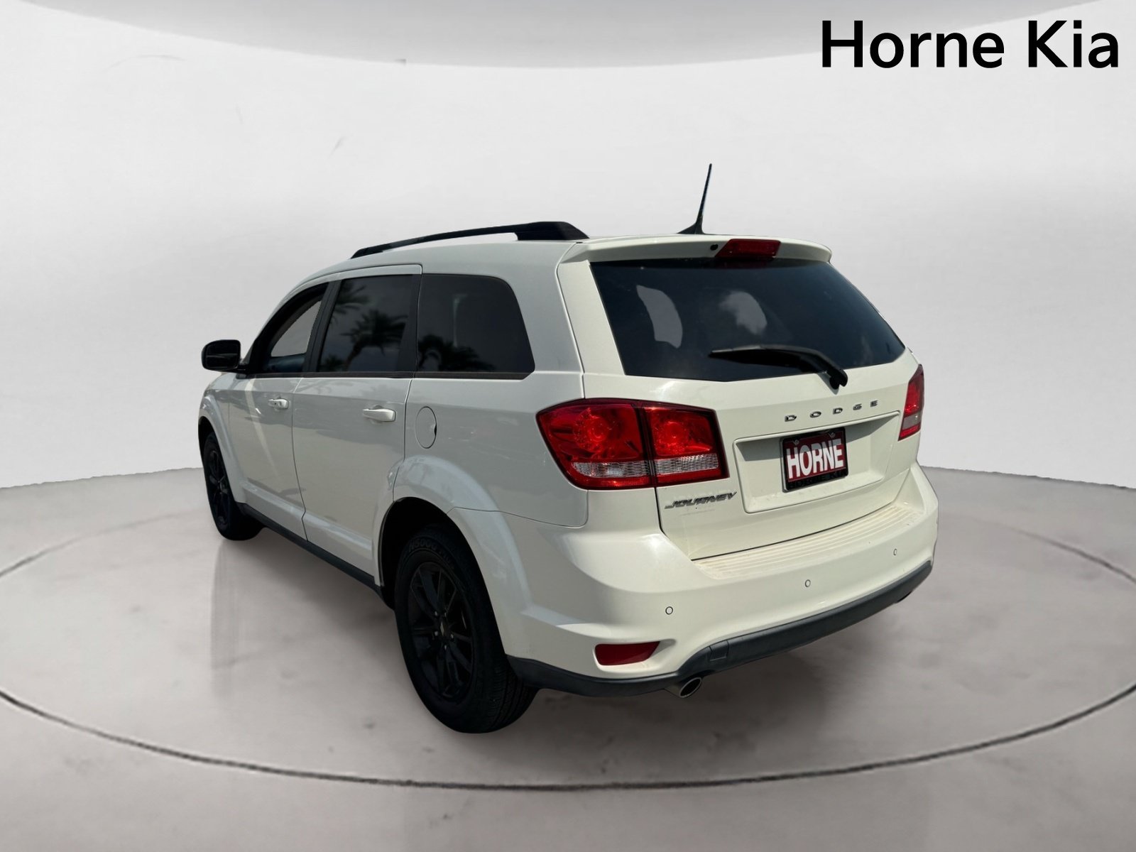 Used 2019 Dodge Journey SE FWD image 5