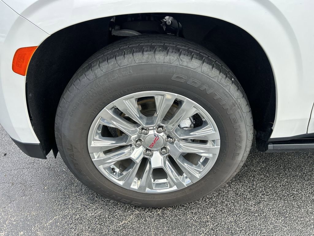 Used 2022 GMC Yukon XL Denali AWD/4WD image 16