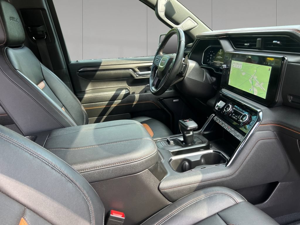 Used 2023 GMC Sierra 1500 AT4 w/ AT4 Premium Package AWD/4WD image 17