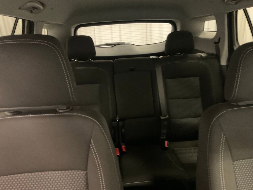 Used 2024 GMC Terrain SLE image 29