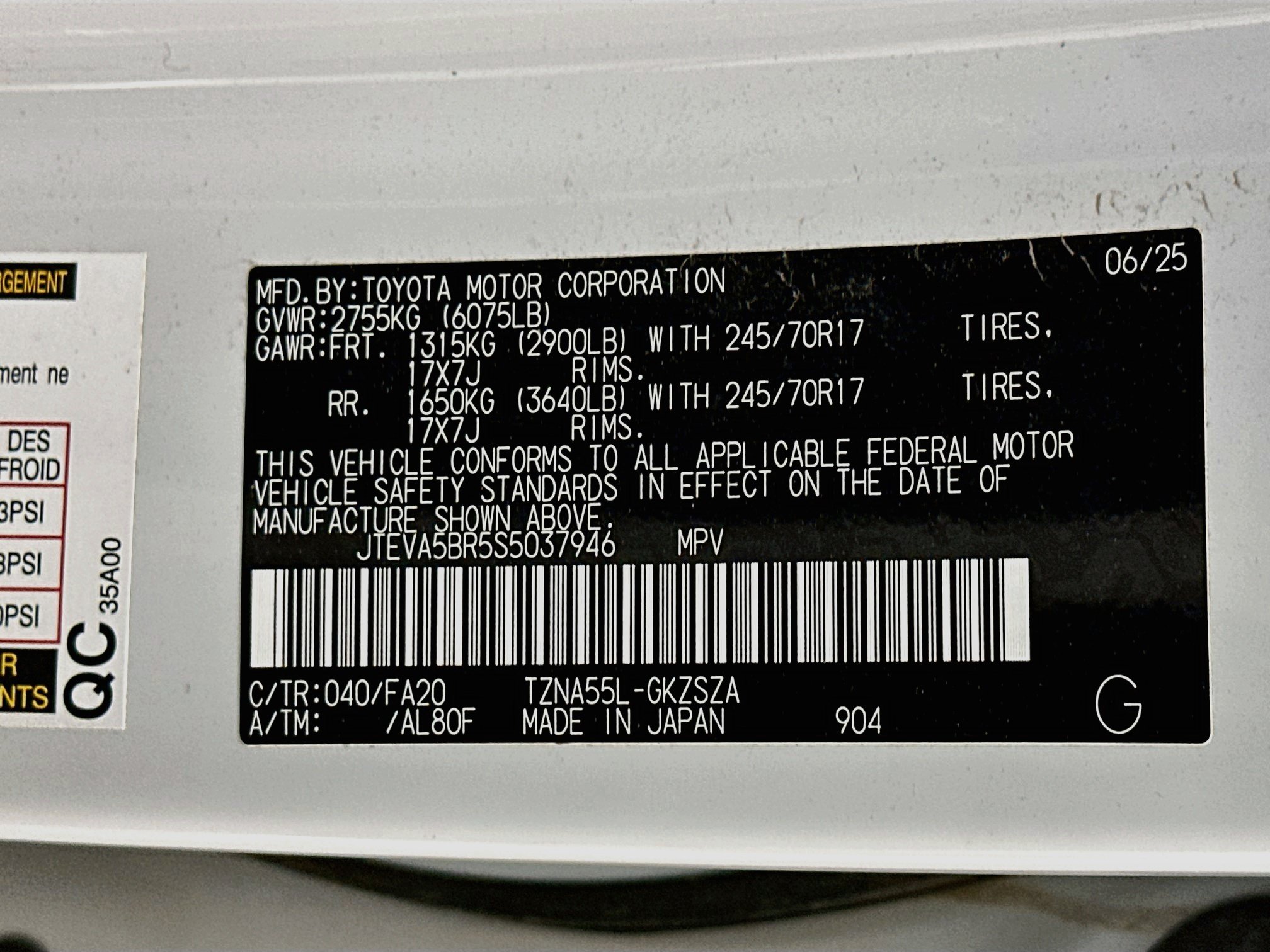 Used 2025 Toyota 4Runner SR5 AWD/4WD image 12
