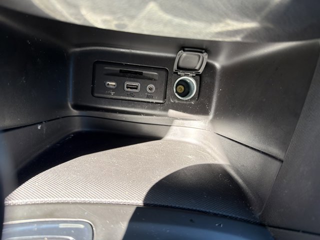 Used 2024 Chevrolet Equinox RS w/ RS Leather Package image 25