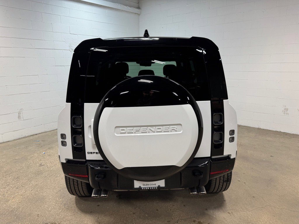 New 2025 Land Rover Defender 110 V8 image 8