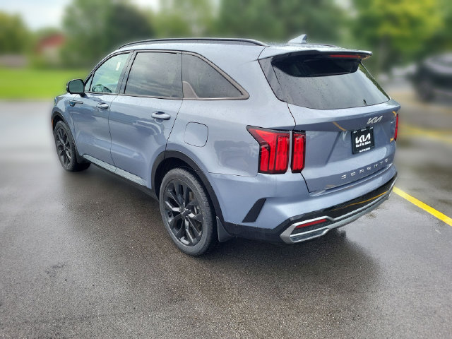 Certified 2022 Kia Sorento SX FWD image 4