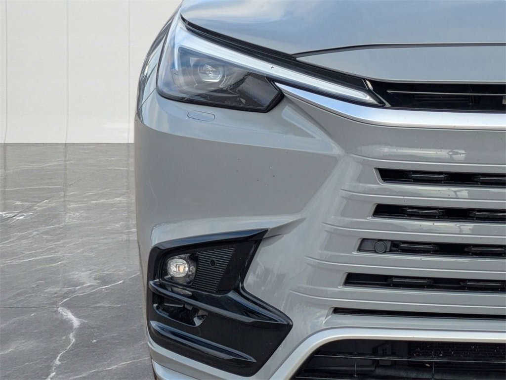 Used 2024 Lexus TX 500h AWD w/ Technology Package image 15