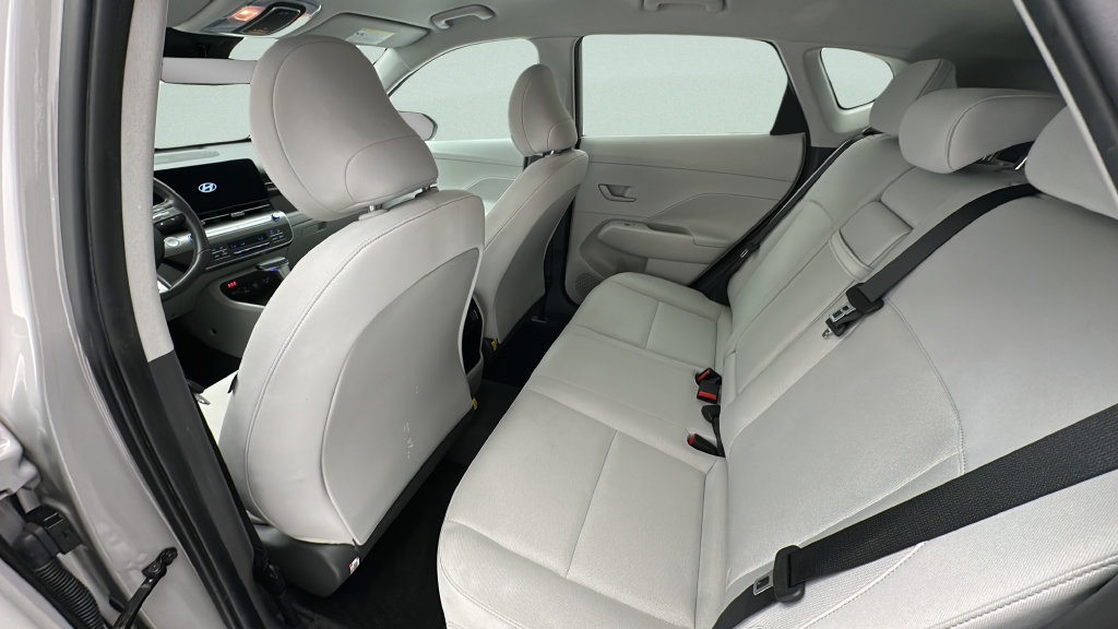 Used 2024 Hyundai Kona SEL AWD/4WD image 10