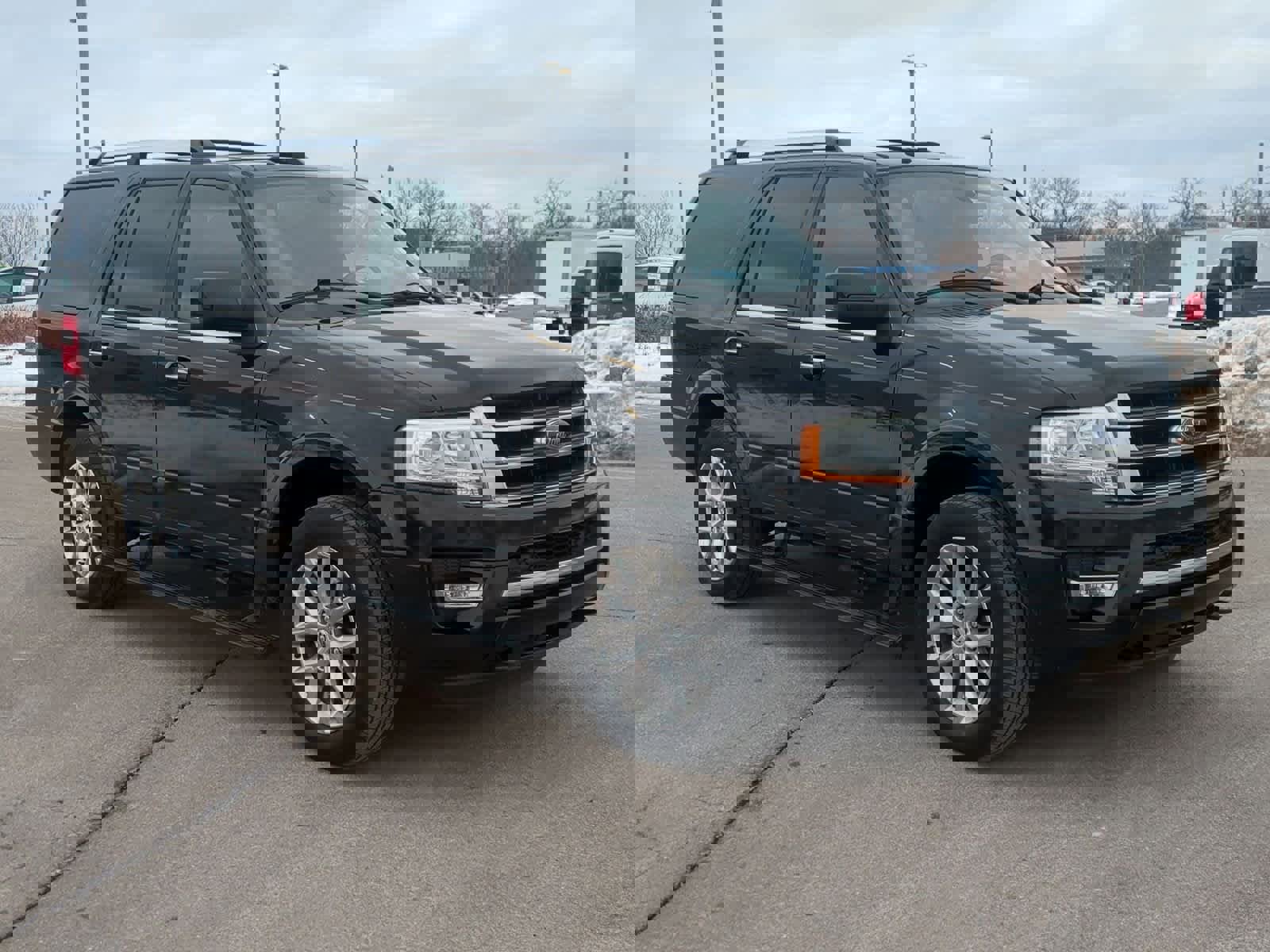 Used 2015 Ford Expedition Limited w/ Equipment Group 301A image 2