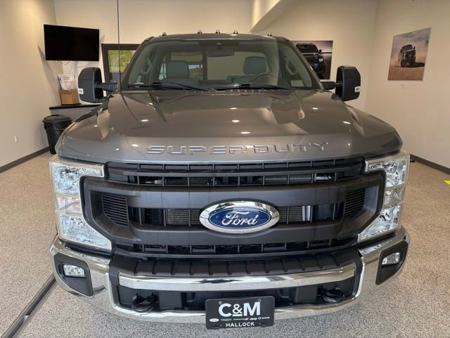 Used 2022 Ford F250 XL w/ Power Equipment Group AWD/4WD image 2