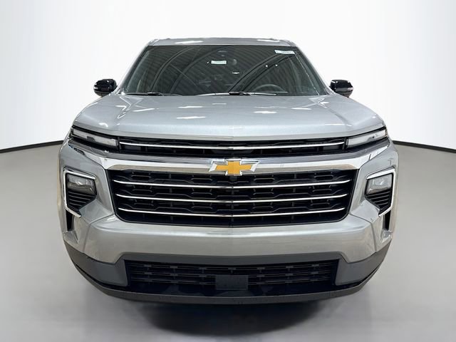 New 2026 Chevrolet Traverse LT w/ LPO, Floor Liner Package FWD image 3