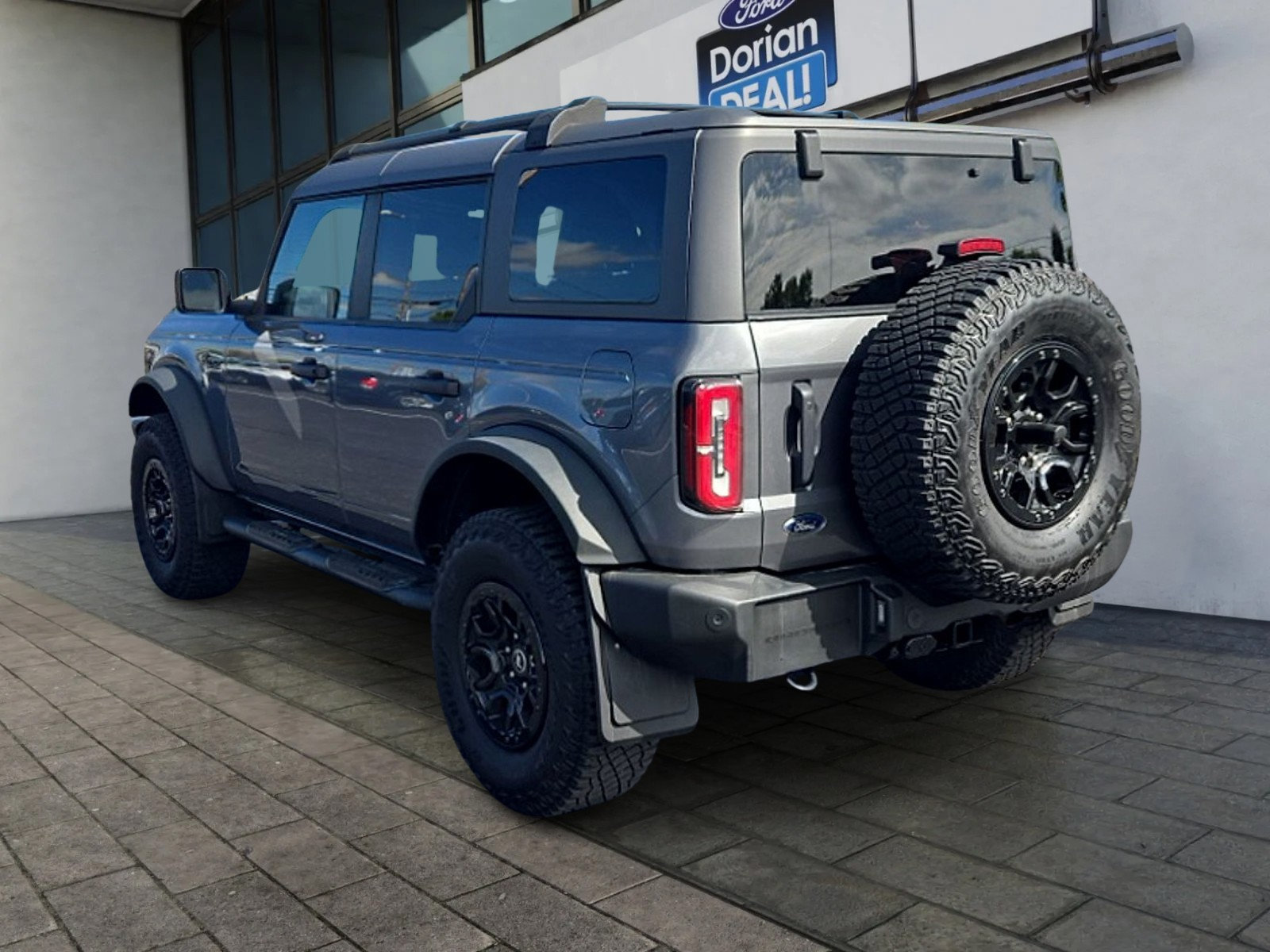 Certified 2023 Ford Bronco Wildtrak AWD/4WD image 5